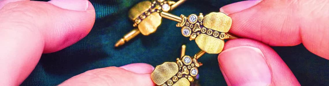 Cufflinks