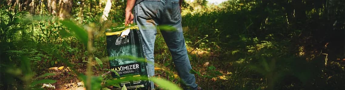 Wildlife Minerals & Feed
